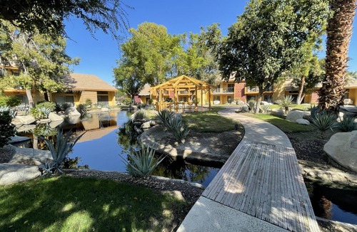 Indio Condo | Mid-Century Modern Paradise