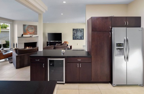 Casa Dorado Condo | Mid Century Modern-Stunning Mountain Views, Quiet, Clean, Bright & Open Design.