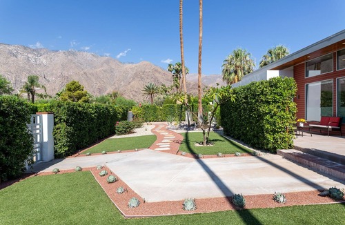 Old Las Palmas House | Mid-Century Modern Estate In Old Las Palmas! Private! Spectacular Mountain Views!