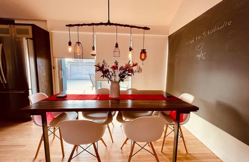 South of Conant House | Mid Century Modern w/120" 4k Laser Projector/ALR Screen, AC and more!