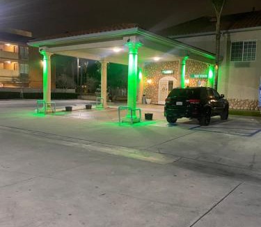 El Rancho Hotel | Mid City Inn & Suites Pico Rivera