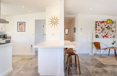 Indian Cove House | Midcentury 2 King Beds luxurious amenities+redone