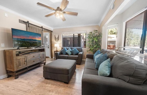 Woodlands Ski Chalet | Middle Bear Chalet -Perfect getaway for a weekend in the mountains!