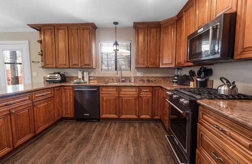 Woodlands Cabin | Middle Bear Chalet
