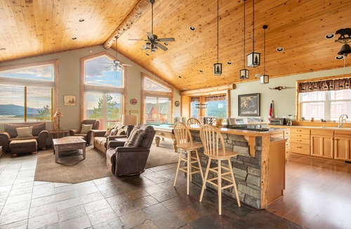 Castle Glen Estates House | Miller's Windsong Retreat - Stay 3 nights pay 2.