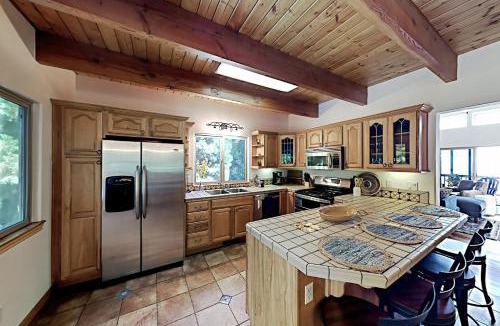 Crestline House | Million Dollar Mountain View