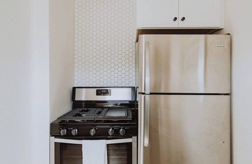 Solana Beach Apartment | Minimalist, High End Design - Solana Surf Loft