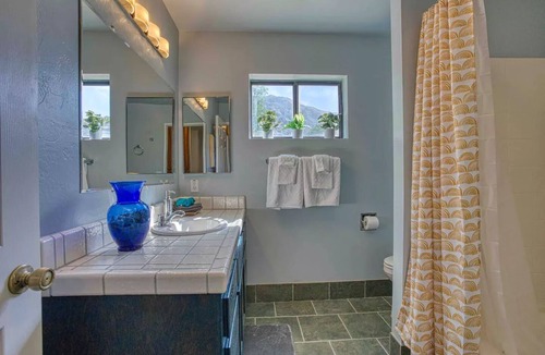 Kernville House | MiNT: Modern luxury & charm in downtown Kernville.