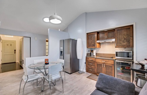 Rowland Heights House | ★Minutes to Disney ~ Amazing mountain View/♛King Bed★
