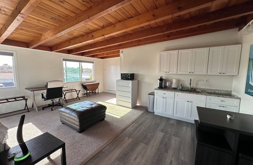 Serra Mesa Apartment | Mission Valley Studio, canyon view, with WiFi and AC, Close to Everything in SD