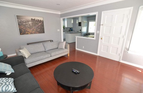 Rosemead House | MnC’s Modern n Centrally Located San Gabriel Home