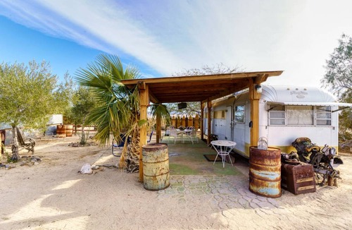 Twentynine Palms House | Mobile home ∙ 1 bedroom ∙ 2 guests
