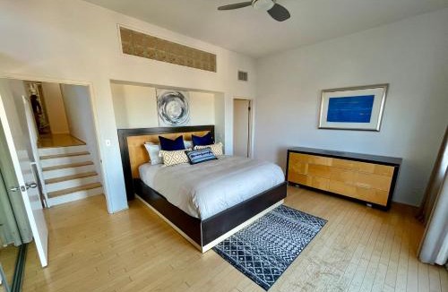 Fort MacArthur House | Mod2bd2ba ShowstoprViews. BBQ. Garage.