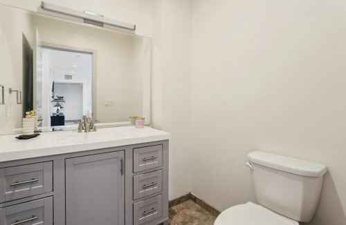East Hollywood Apartment | Modern 1BR Apt in Hollywood
