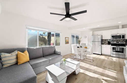 North Park Apartment | Modern 1BR w/Roof Deck Access | Prime North Park
