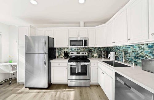 North Park Apartment | Modern 1BR w/Roof Deck Access | Prime North Park