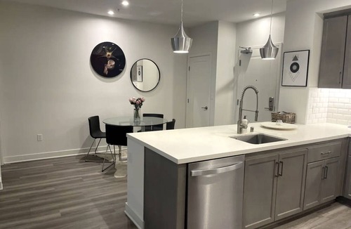 Cerritos Apartment | Modern 2 bed/2 bath near Disneyland