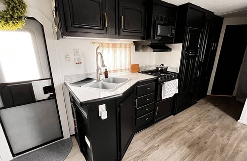 Fontana House | Modern 2-bedroom RV with Wi-Fi and workspace room