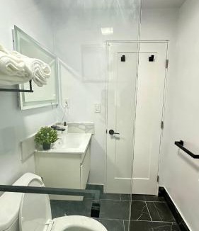 Del Rey Bed & Breakfast | Modern 2BR Stylish & Cozy Unit