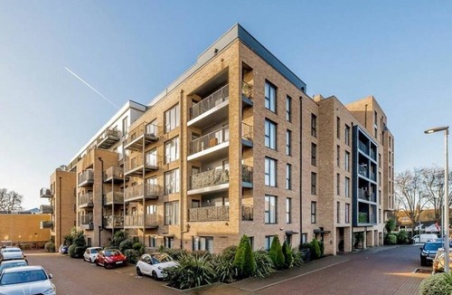 Cricklewood Apartment | MODERN 3-BED FLAT | Minutes to Central LDN | Perfect for Families/Professionals