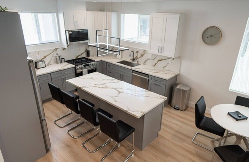 NoHo Arts District House | MODERN 3BR HOME BUILT 2023 w/GARAGE, FENCED PATIO, 2 BALCONIES & EV-CHARGER p65