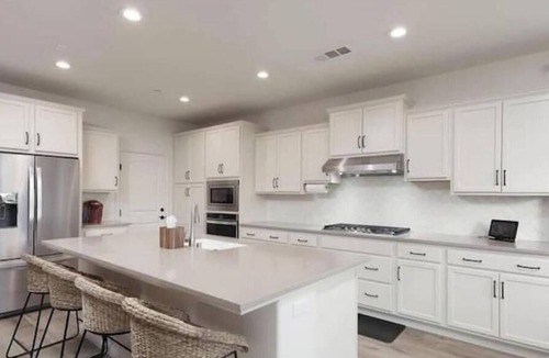 Greenacres House | Modern 3BR Home Gated Community
