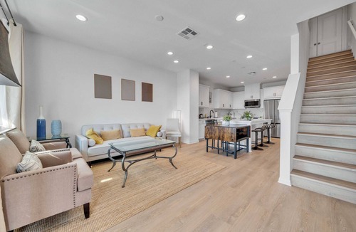 Northwest Anaheim Condo | Modern 3BR Home in Anaheim’s Palm Court-Prime Location, Fully Furnished #42270