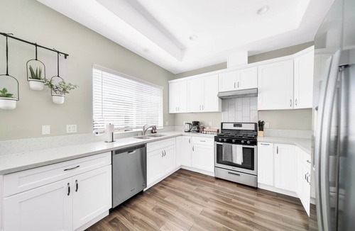 Westminster House | Modern 4 Bedroom Central Oasis with Spa