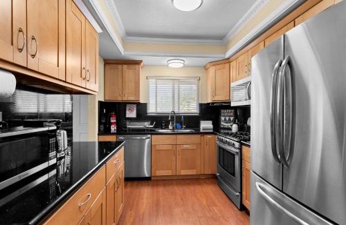 East San Jose House | Modern and Elegant 4Br house Near Parks and BART