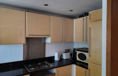 Kew Apartment | Modern and super cosy apartment, peaceful location, Richmond London