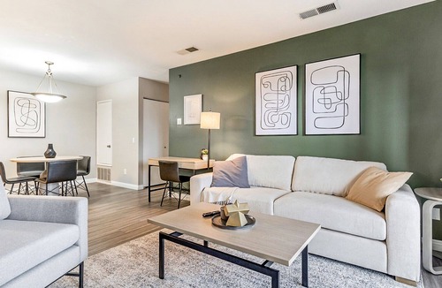 South Redlands Apartment | Modern Apartment in Prime Location (ID9219X12)