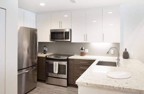 Lincoln Acres Apartment | Modern Apartment in Prime Location (ID6738X99)