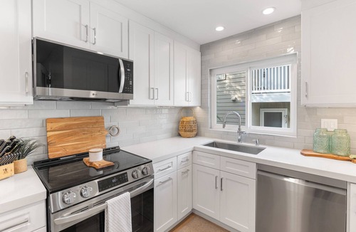 Dana Point Condo | Modern Beach Condo - Luxury Coastal Retreat