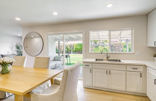 Sea View Estates House | Modern & Bright 3bd/2bth home