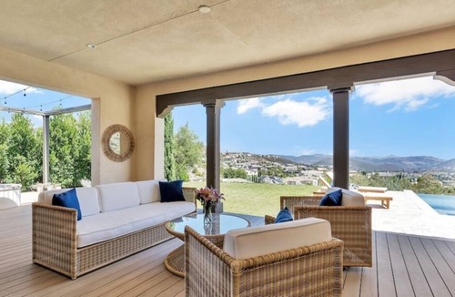 San Marcos House | Modern California Indoor Outdoor Home w\ Pool&Spa