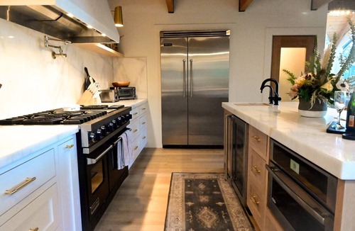 Lake Arrowhead Ski Chalet | Modern Chalet w/Lakeview + Hot Tub -@TrinityHomeLA 4300+sq ft