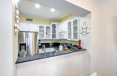 Laguna Niguel Condo | Modern Coastal Laguna Beach Condo Free Parking, Pool, Tennis, Beach, Resorts