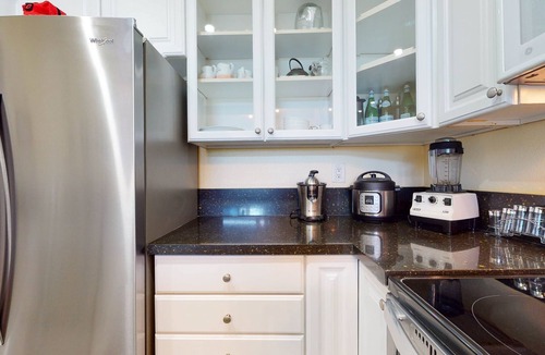 Laguna Niguel Condo | Modern Coastal Laguna Beach Condo Free Parking, Pool, Tennis, Beach, Resorts