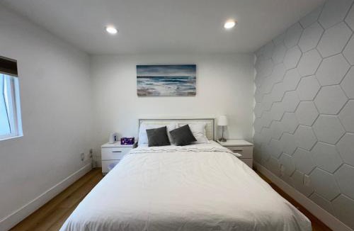 Los Angeles House | Modern comfort private room 1