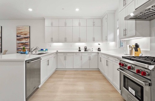 Mayflower Village House | Modern Comfort Stylish 3BR Arcadia Home with Ensuite Baths & best location#42090
