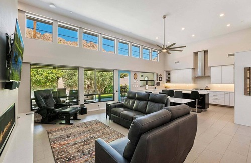 Coachella Valley House | Modern Cove Oasis. Double private lot, lap pool, close to trails and Old Town