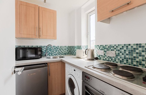 Brompton & Hans Town Apartment | Modern Double Studio near South Kensington