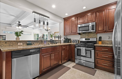 Laguna Hills House | Modern Family Getaway Near Laguna Beach with Game Room & Fire Pit