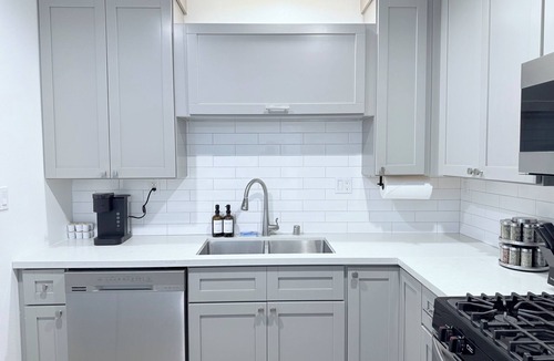 Westminster House | Modern Family Haven - Minutes from Disney Magic/Knotts and Saigon