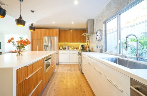 Sherman Oaks House | Modern gem/creative oasis in central Sherman Oaks