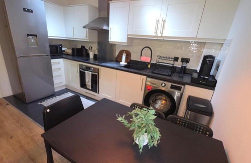 Pentwyn Apartment | Modern Ground Floor Flat With Free Parking - 2 Double Bedrooms and Juliette Balcony