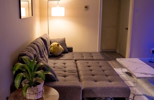 Alhambra Apartment | Modern home in heart of Alhambra-10 min from LA
