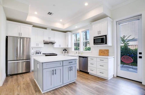 Pasadena House | Modern Home w/Backyard 5-10min to CalTech/PCC