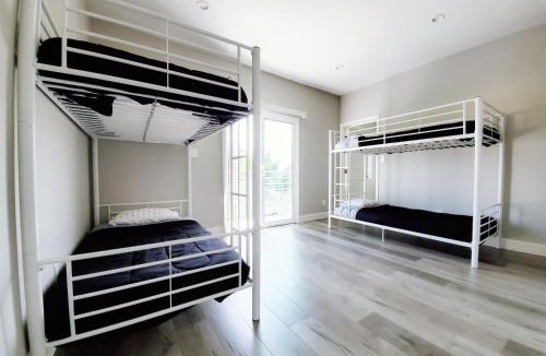 Los Angeles Hostel | Modern Hostel address changed
