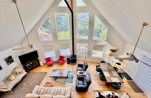 California Hot Springs House | Modern House on 5 acr in Sequoia National Forest